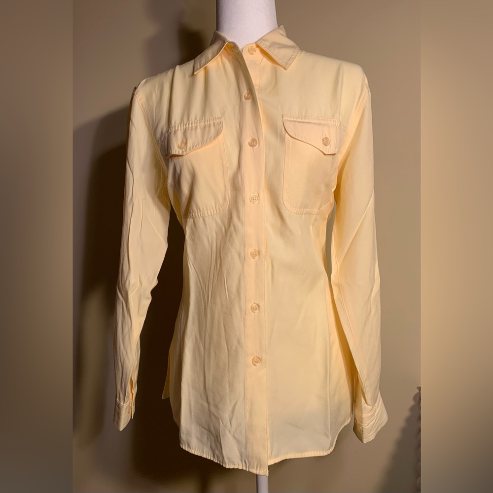 EUC Top: Tunic Length, ExtraSoft Fabric, Pale Yellow Button-Down, Breast Pockets